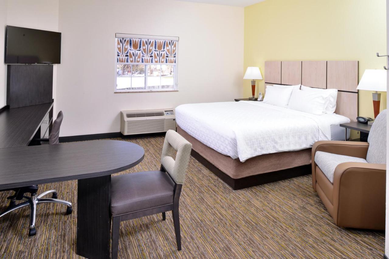 Candlewood Suites Winchester, An Ihg Hotel Exteriör bild